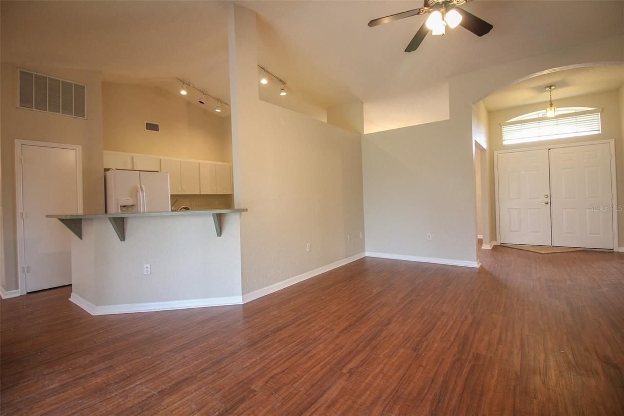3002 Chasewood Dr - Photo 3 of 20