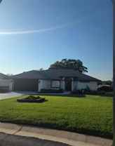 5864 Manchester Dr W - Photo 1 of 1