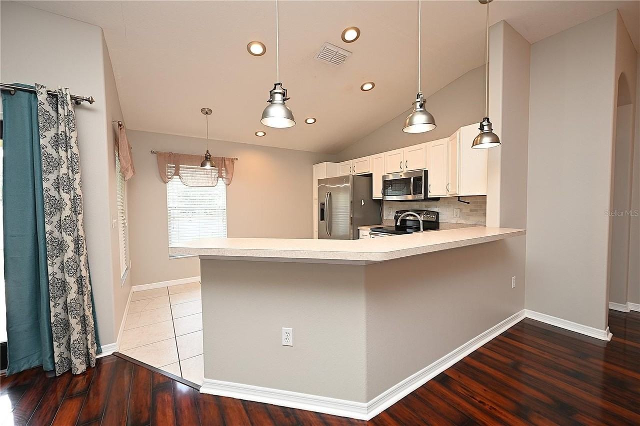 7147 Cedarcrest Blvd - Photo 3 of 50