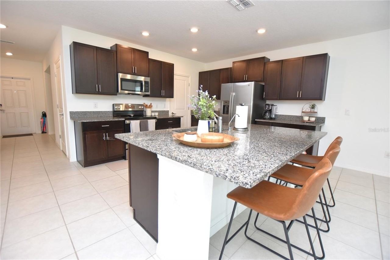 2767 Red Egret Dr - Photo 3 of 50