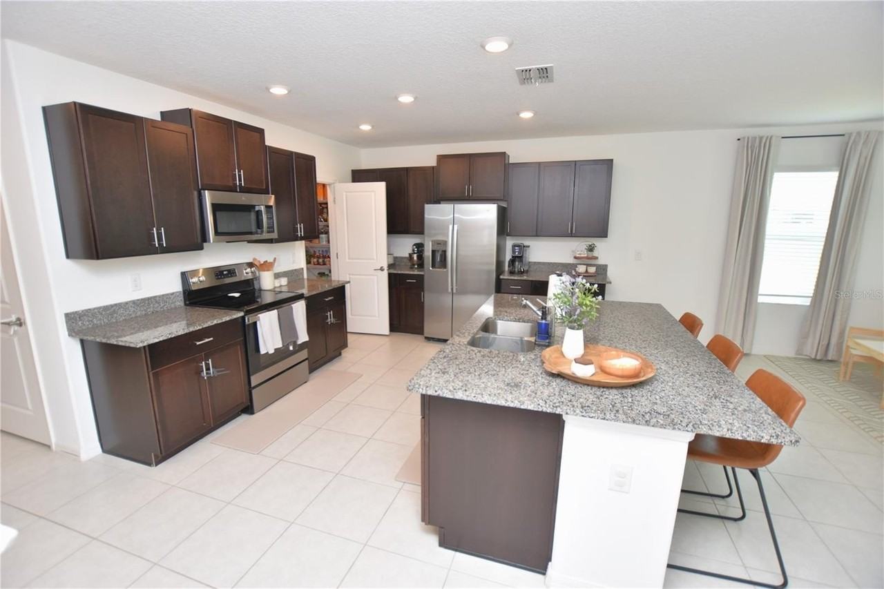 2767 Red Egret Dr - Photo 4 of 50