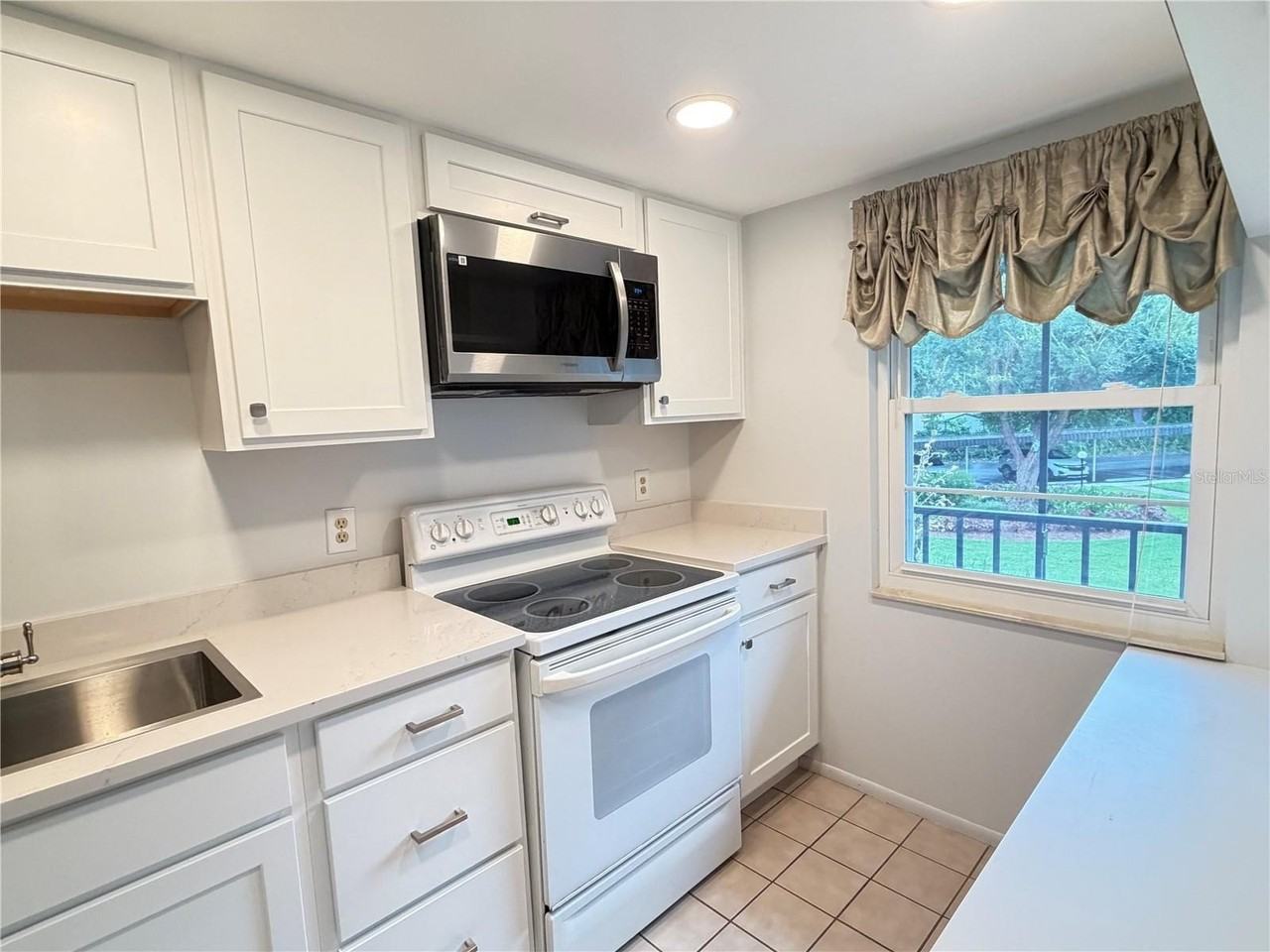 333 Lake Howard Dr Nw #211B - Photo 2 of 29
