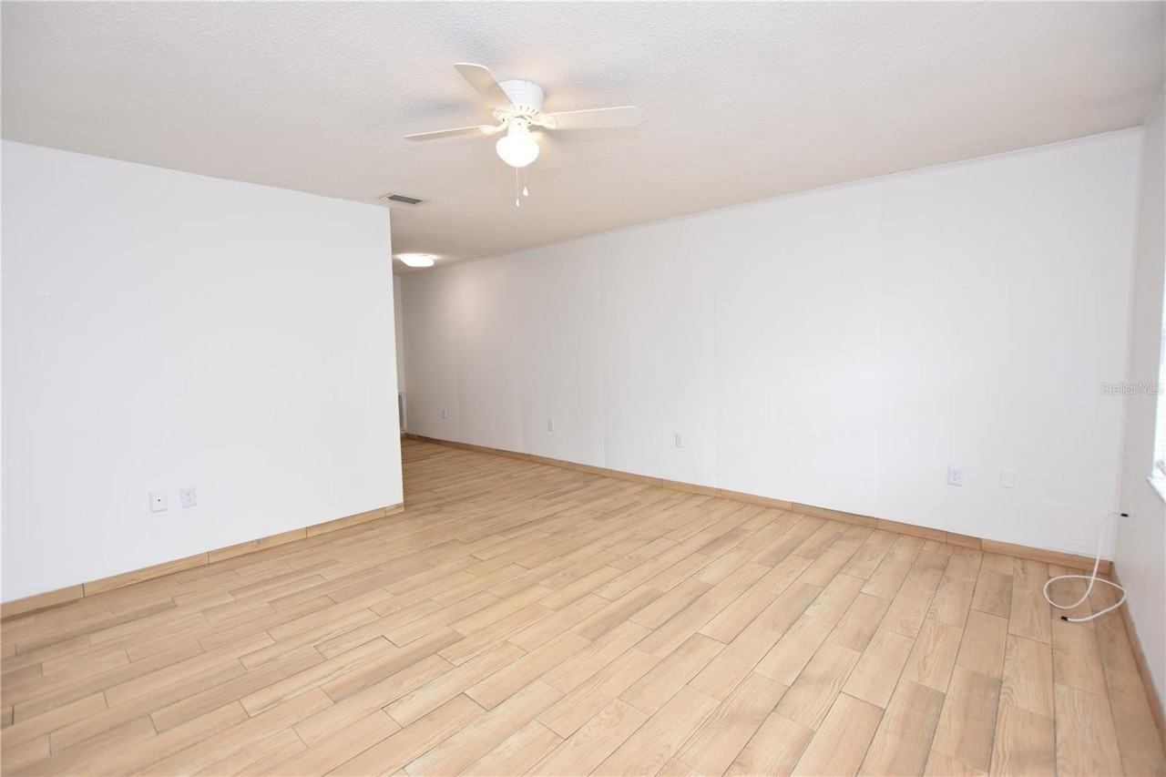 613 Robin Rd #5 - Photo 4 of 18