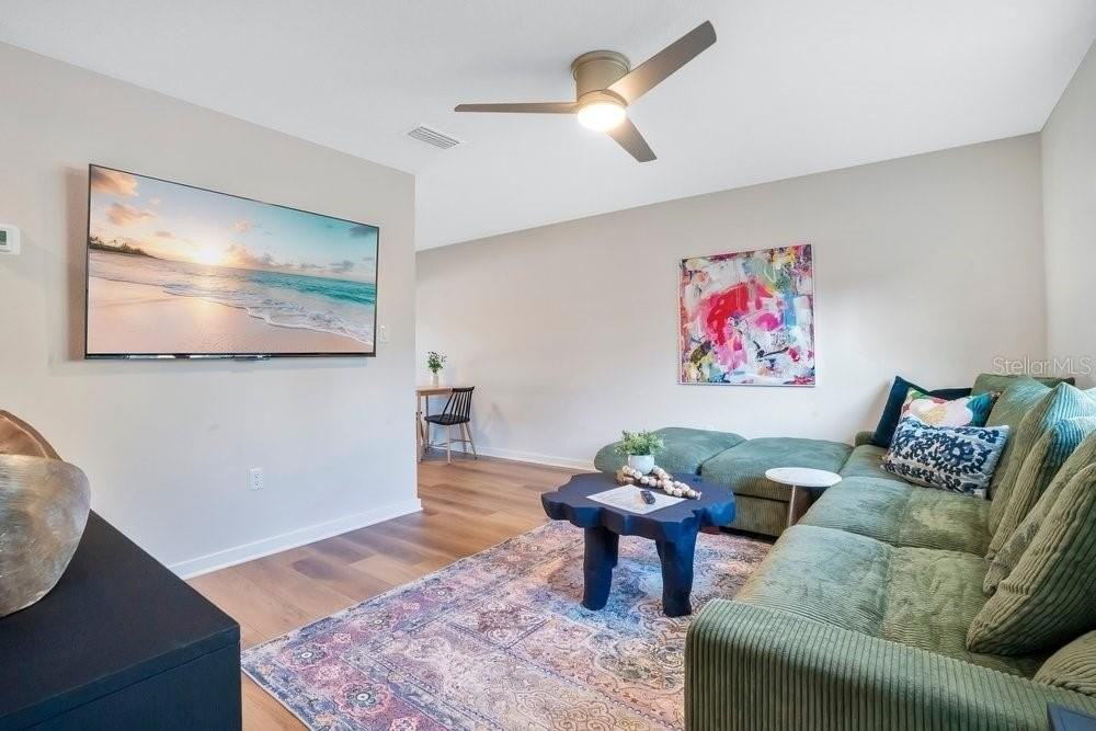 122 E Belmar St #D - Photo 3 of 18