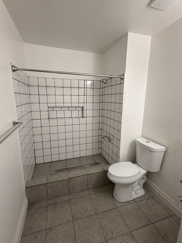 3555 S County Center Dr #1 - Photo 3 of 8