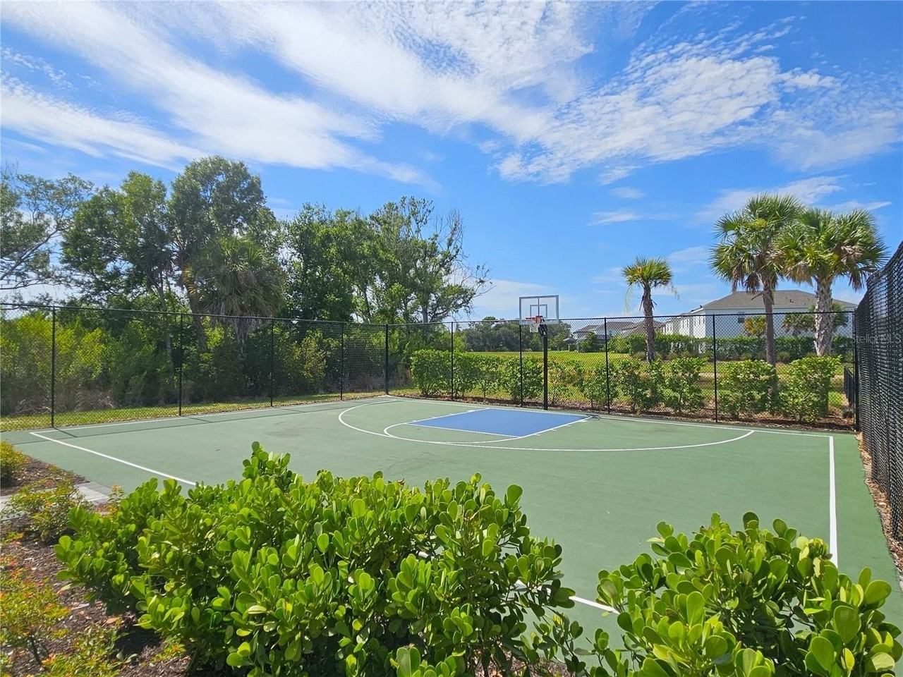 15285 Shady Palms Ln - Photo 3 of 50