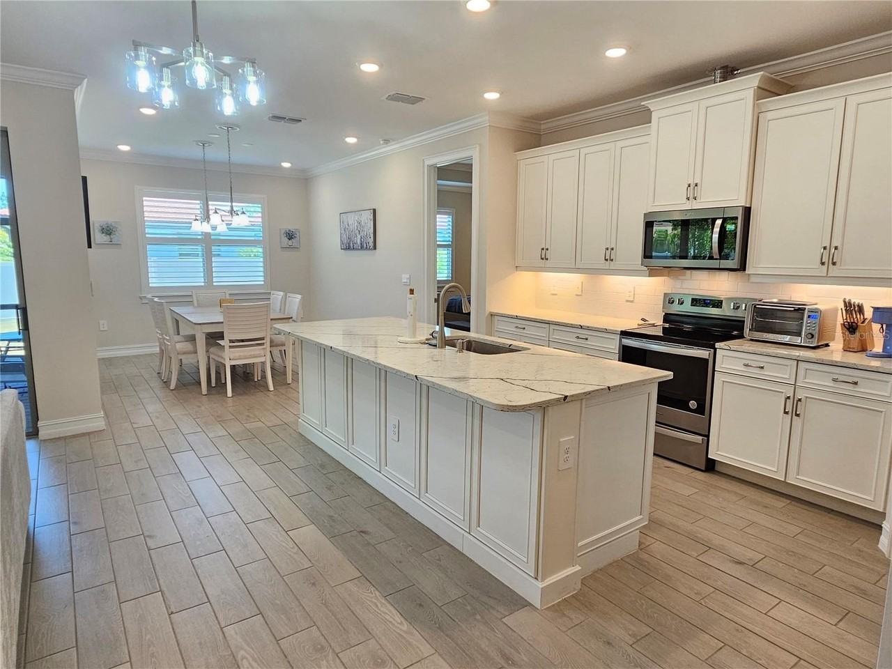 104 Villoresi Blvd - Photo 7 of 50