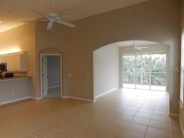 1669 Monarch Dr #204 - Photo 4 of 17