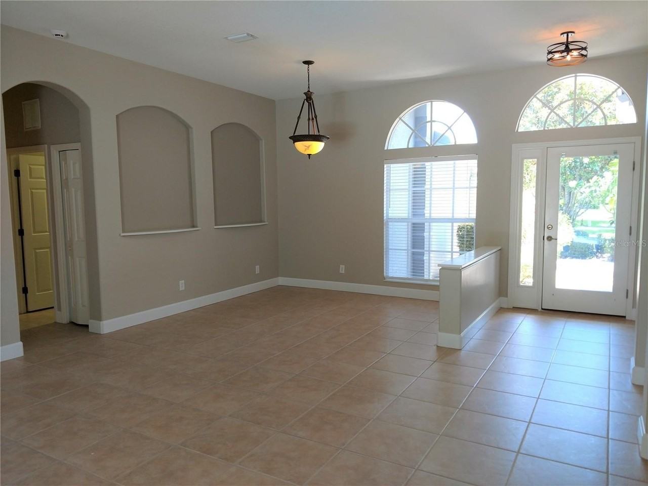 919 Scherer Way - Photo 5 of 45