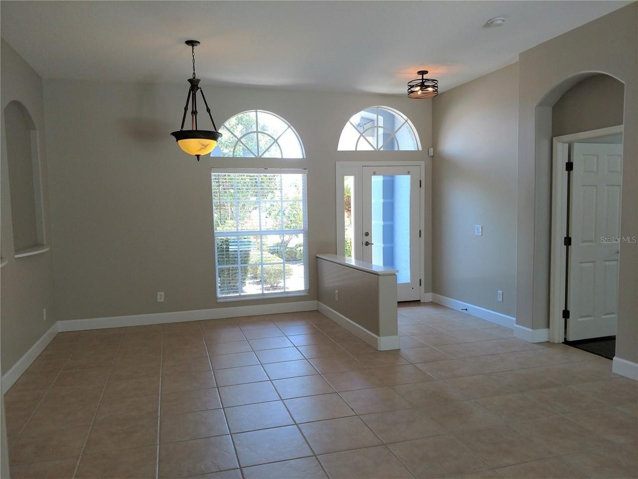 919 Scherer Way - Photo 7 of 45
