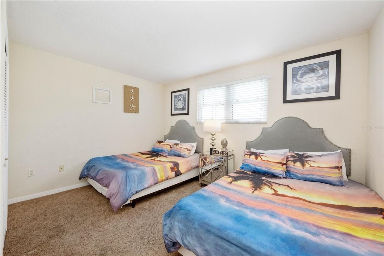 445 Hamden Dr #302 - Photo 4 of 24