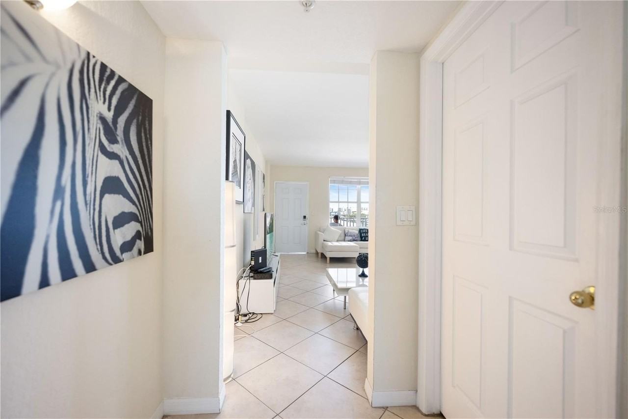 445 Hamden Dr #302 - Photo 6 of 24