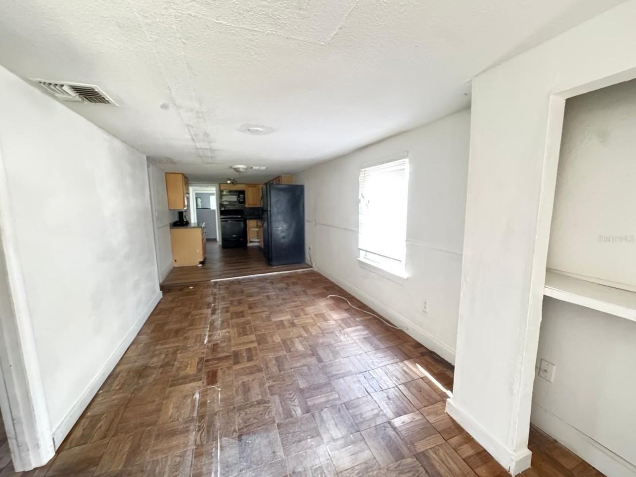 224 10th Ave - Photo 5 of 25