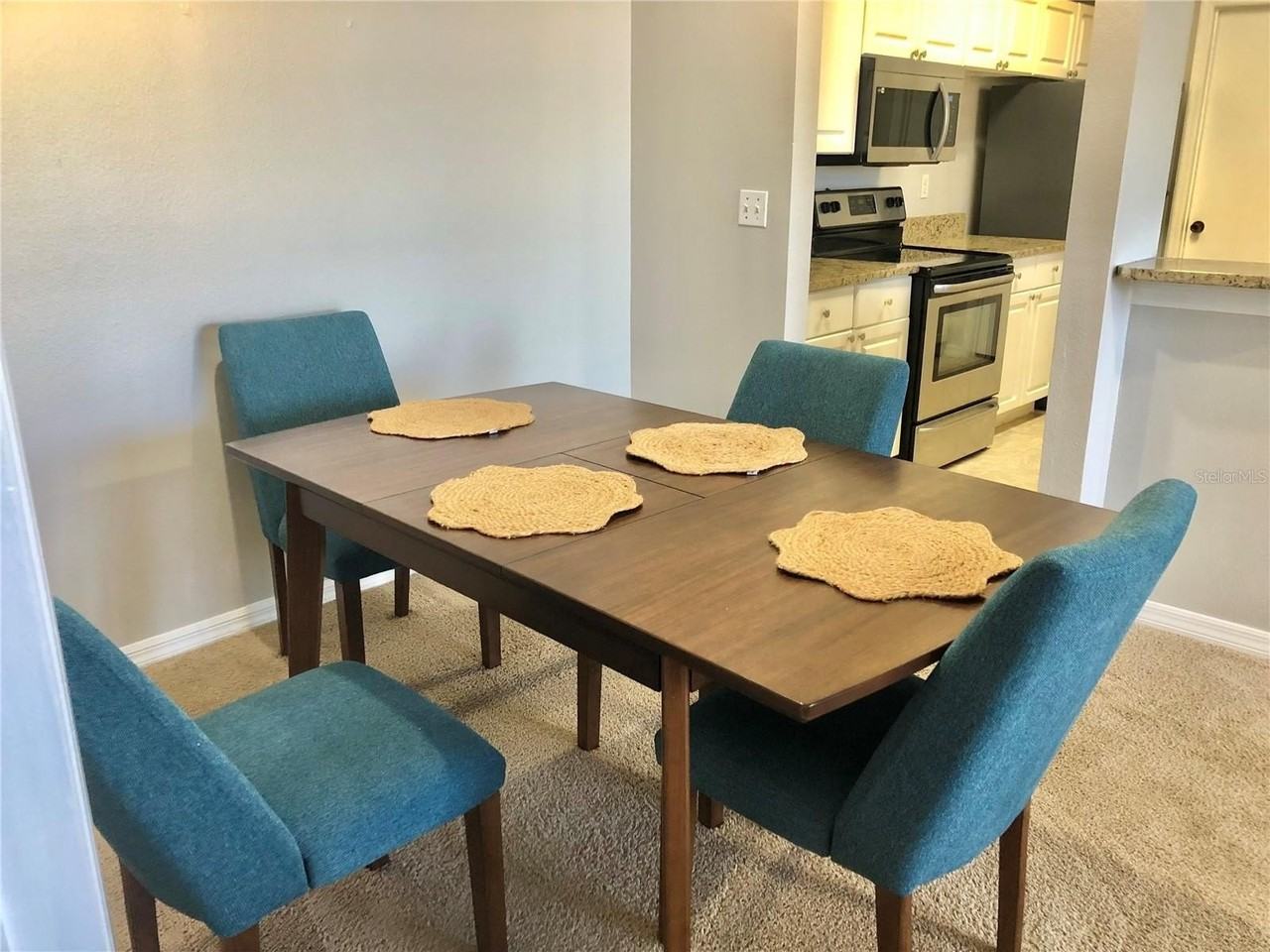 5542 Metrowest Blvd #104 - Photo 7 of 32