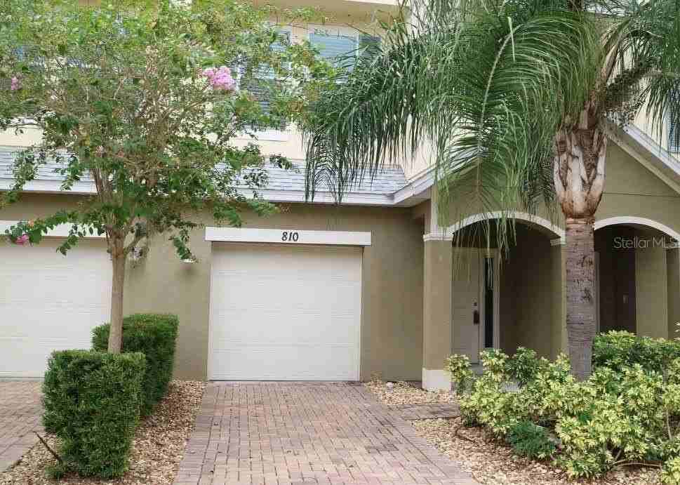 810 Callista Cay Loop - Photo 2 of 29