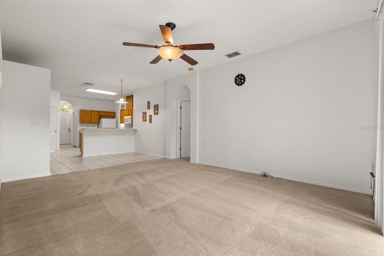 9406 Candice Ct - Photo 5 of 40