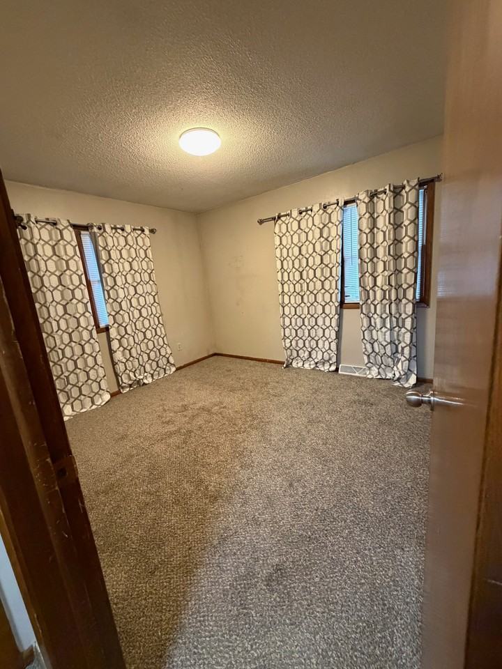 1330 Delta Dr #2 - Photo 5 of 8