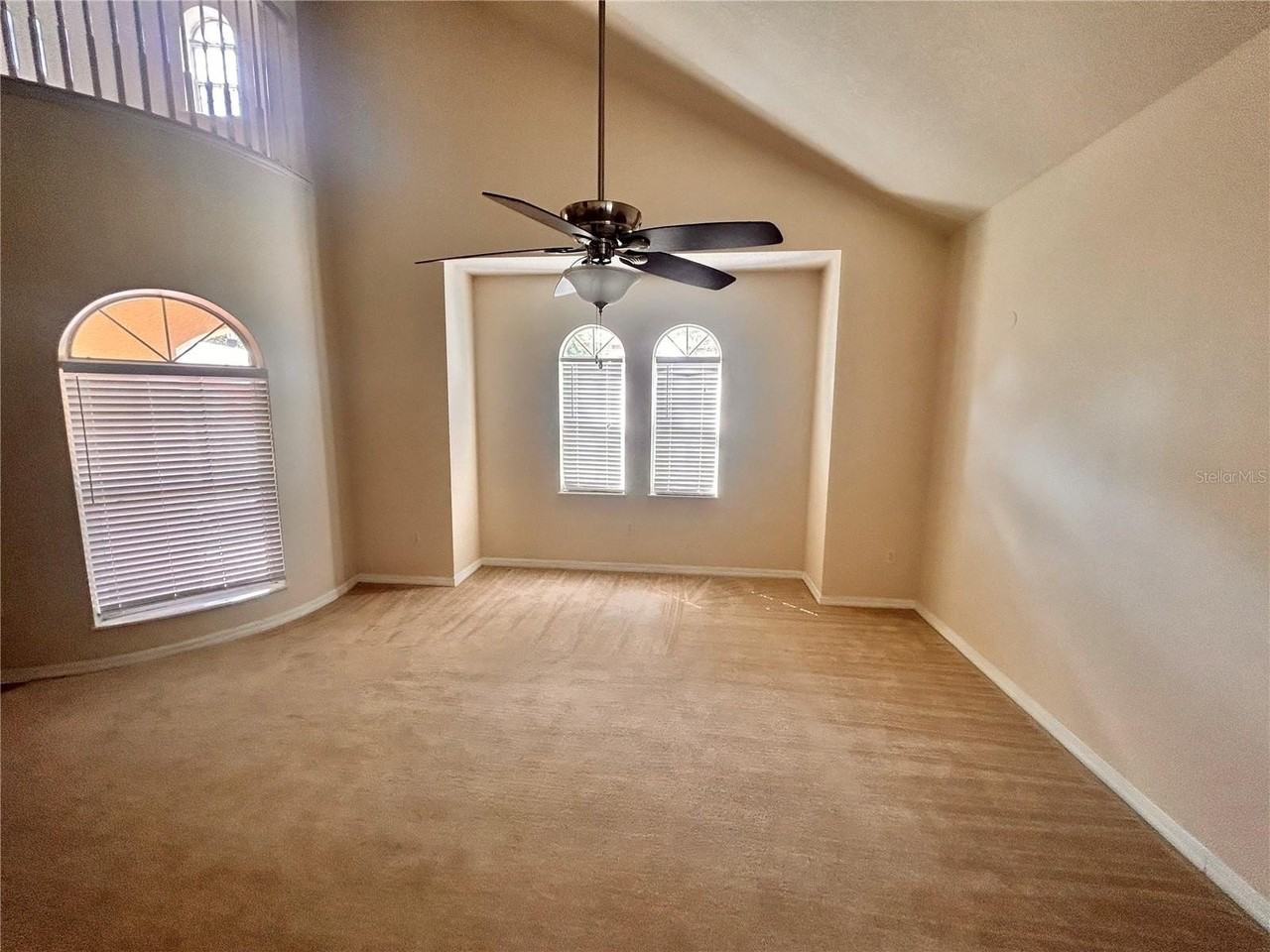 1125 Lascala Dr - Photo 5 of 29