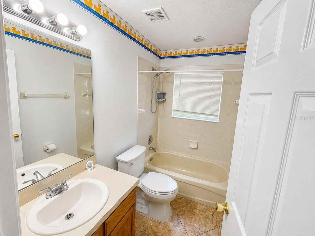 320 Paradise Woods Pl - Photo 3 of 14