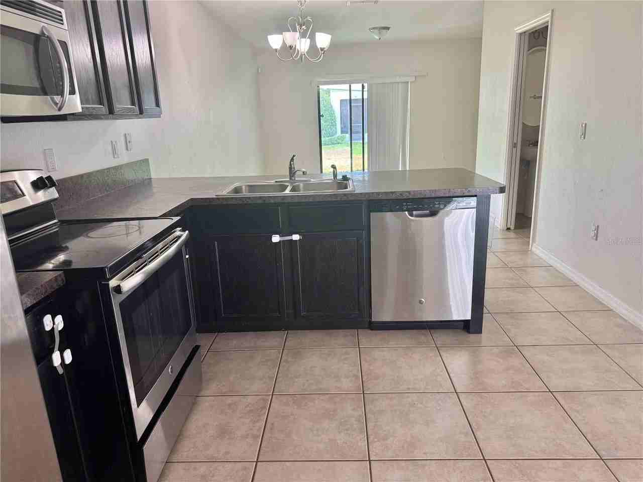 3141 Windleshore Way - Photo 6 of 32