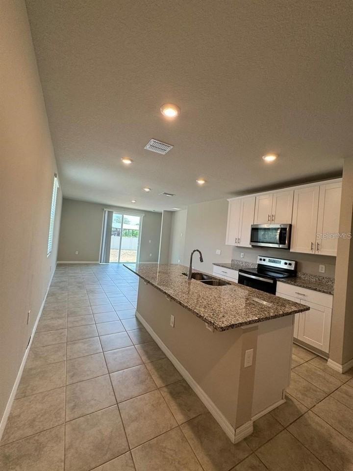 1868 Carnostie Rd - Photo 3 of 21
