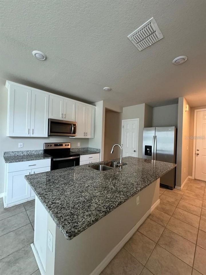 1868 Carnostie Rd - Photo 4 of 21