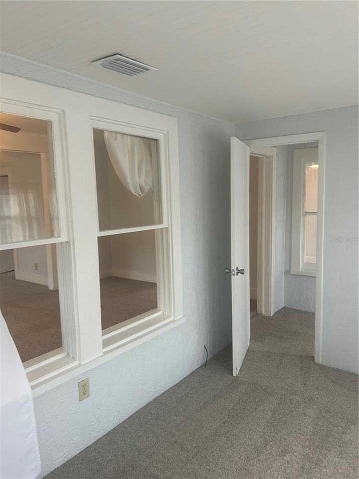 551 E 9th Ave - Photo 5 of 24