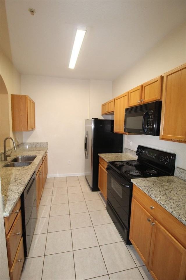 6380 Contessa Dr #208 - Photo 4 of 17