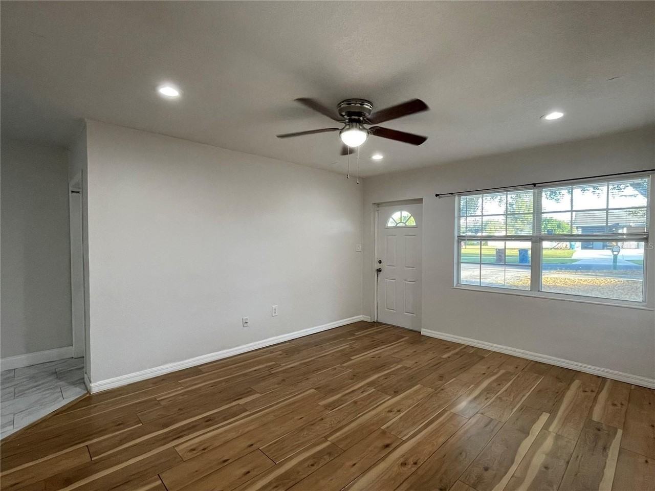 1208 Carlton Ave - Photo 7 of 22