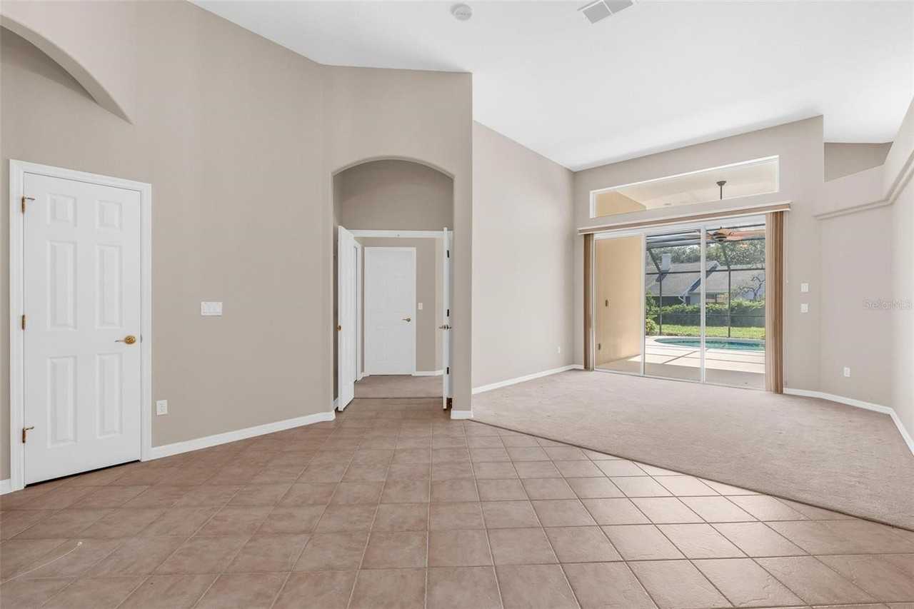 3865 Winding Lake Cir - Photo 7 of 42