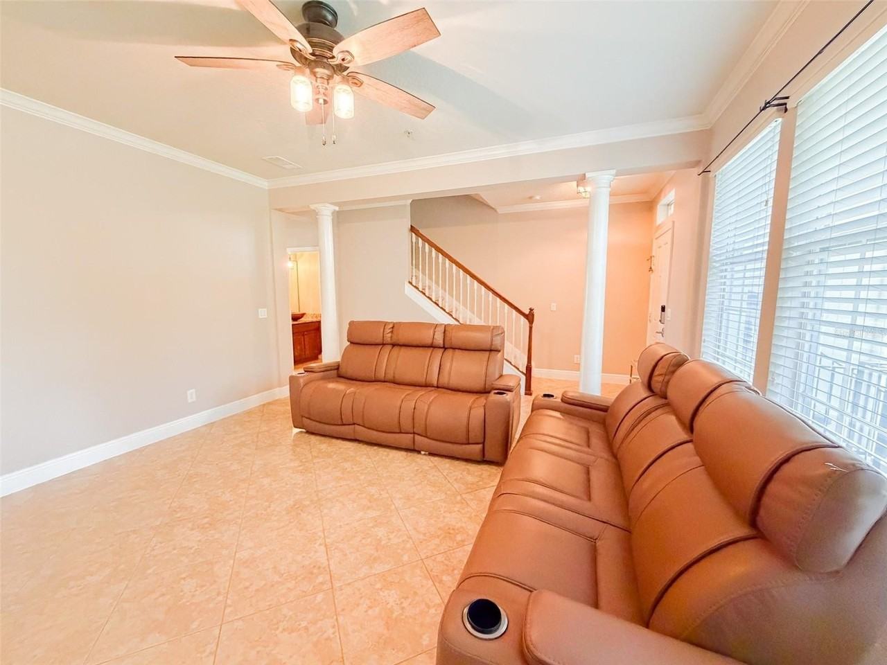 5489 Baldwin Park St - Photo 6 of 28