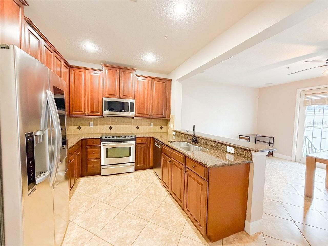 5489 Baldwin Park St - Photo 7 of 28