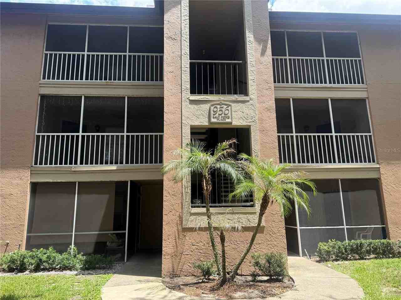 956 Salt Pond Pl #204