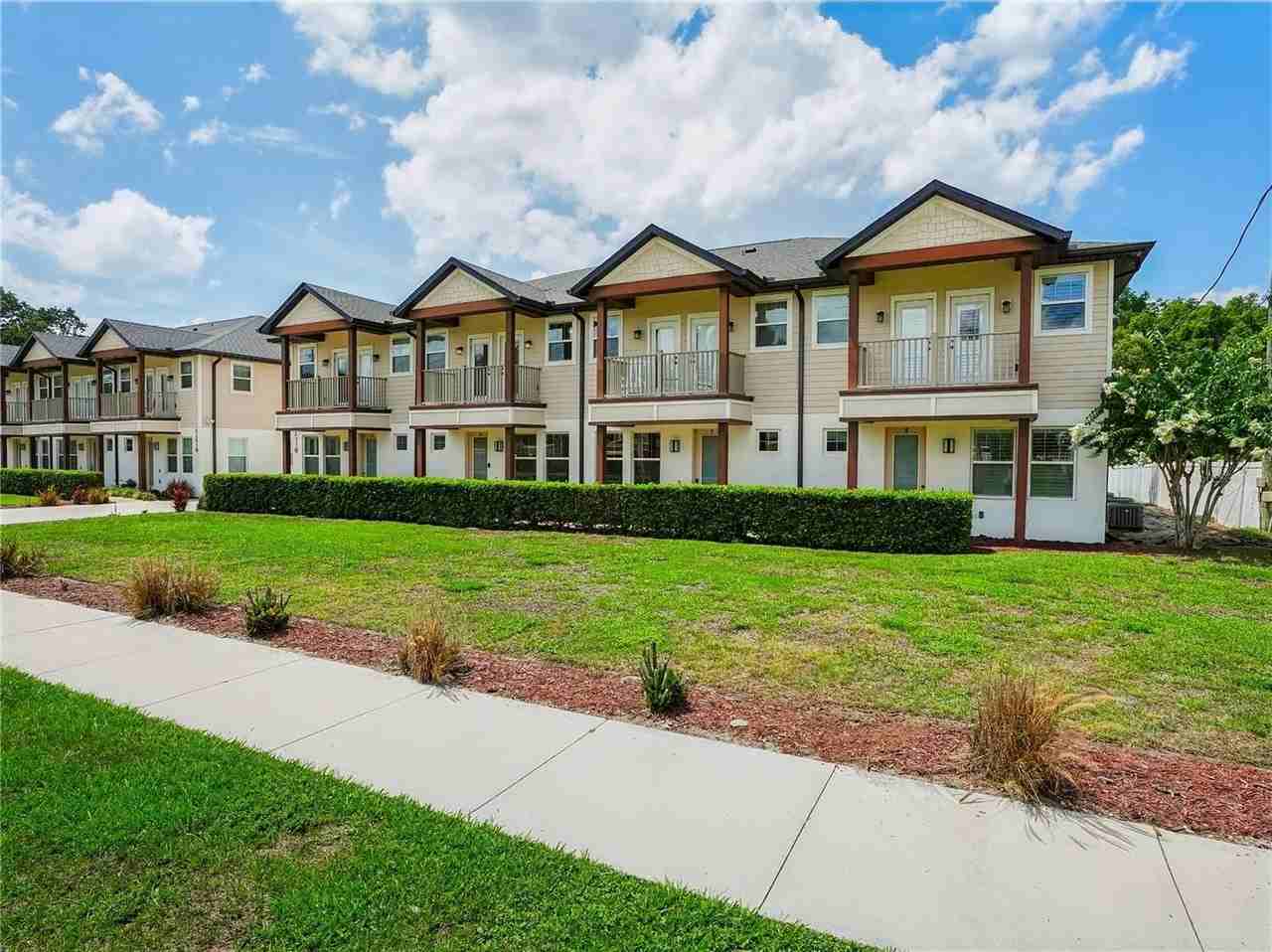 2233R E Kaley Ave #6