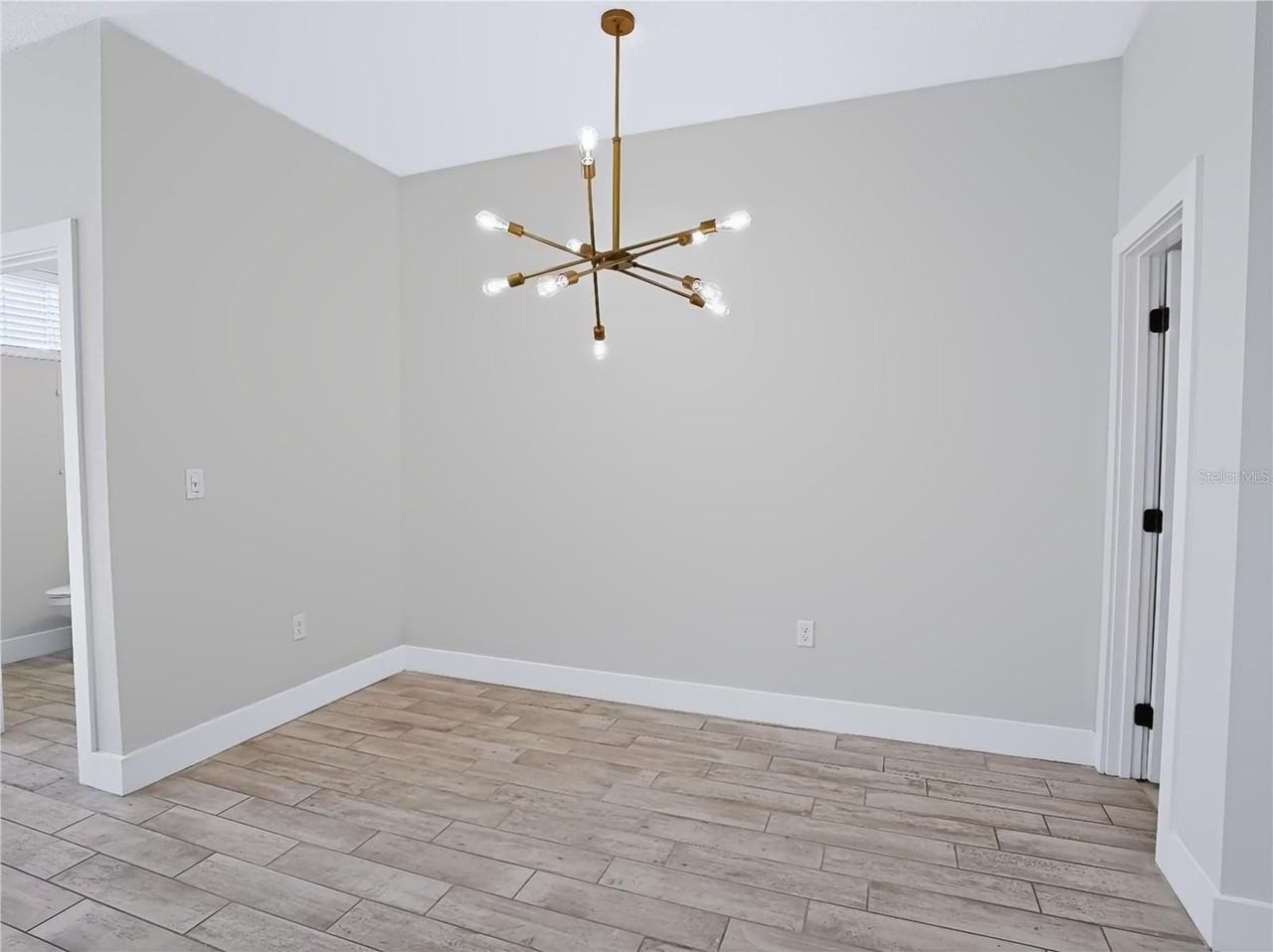 2233R E Kaley Ave #6 - Photo 7 of 28
