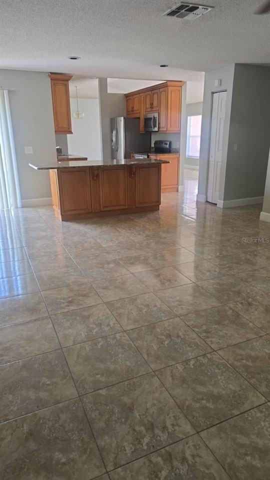 202 Chadworth Dr - Photo 5 of 7