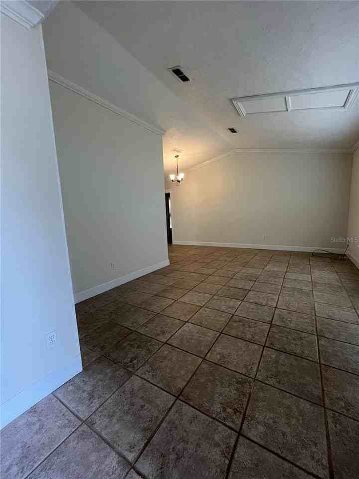 3222 Hammersmith Rd - Photo 2 of 31