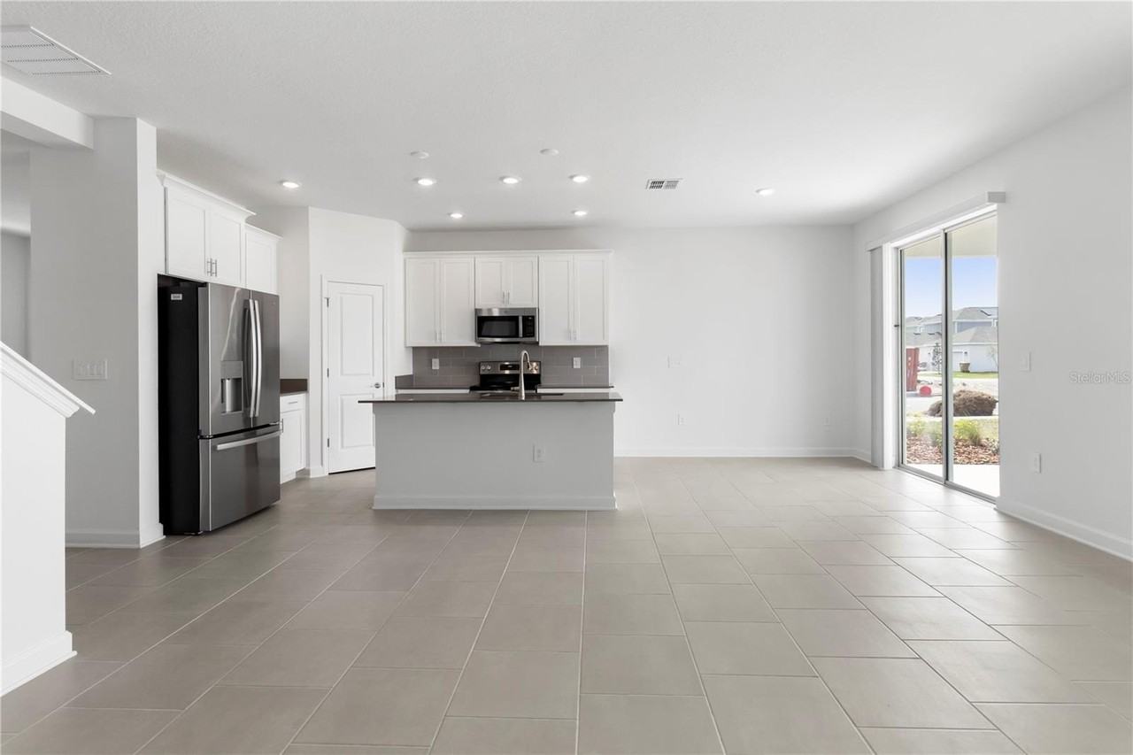 5786 Stephens Rd - Photo 5 of 47