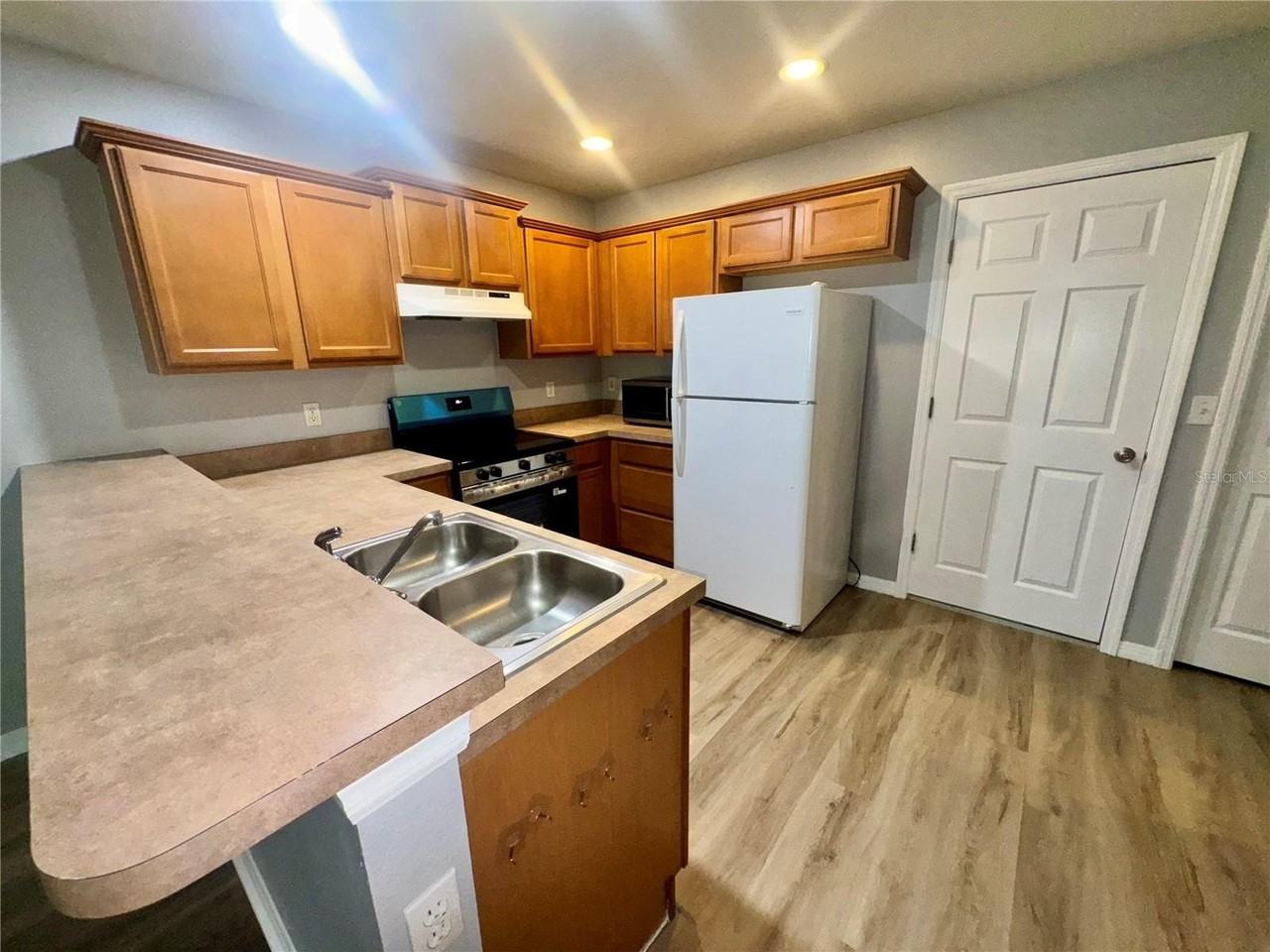 533 Cresting Oak Cir #79 - Photo 5 of 28