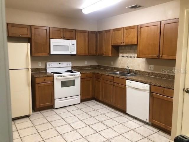 467 Newton Pl - Photo 7 of 27