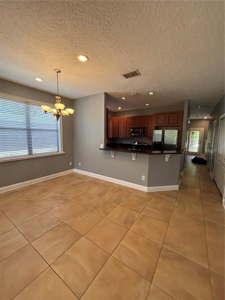 2505 Kilgore St - Photo 4 of 26