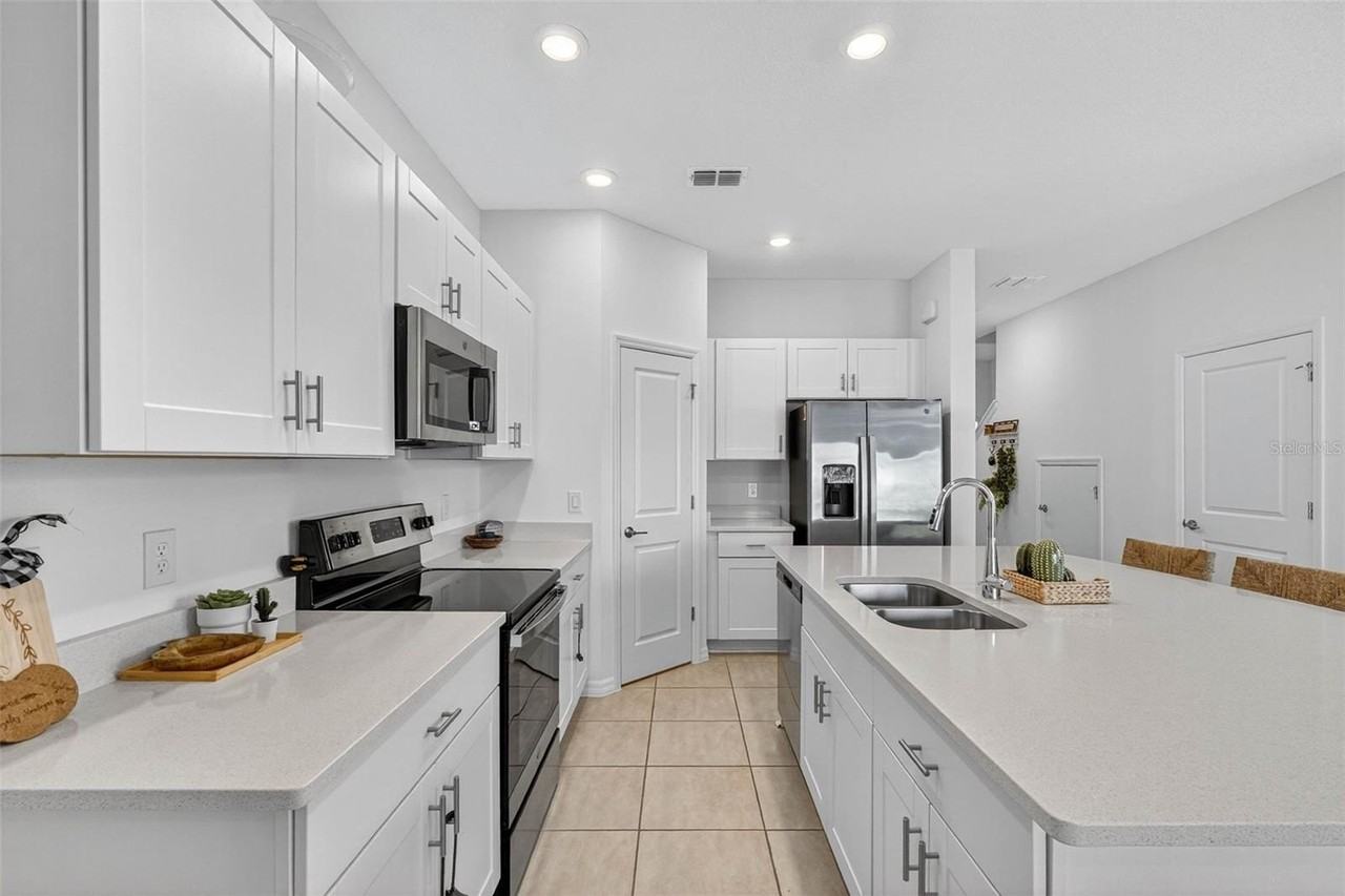 3607 Main Harbor Dr - Photo 6 of 40
