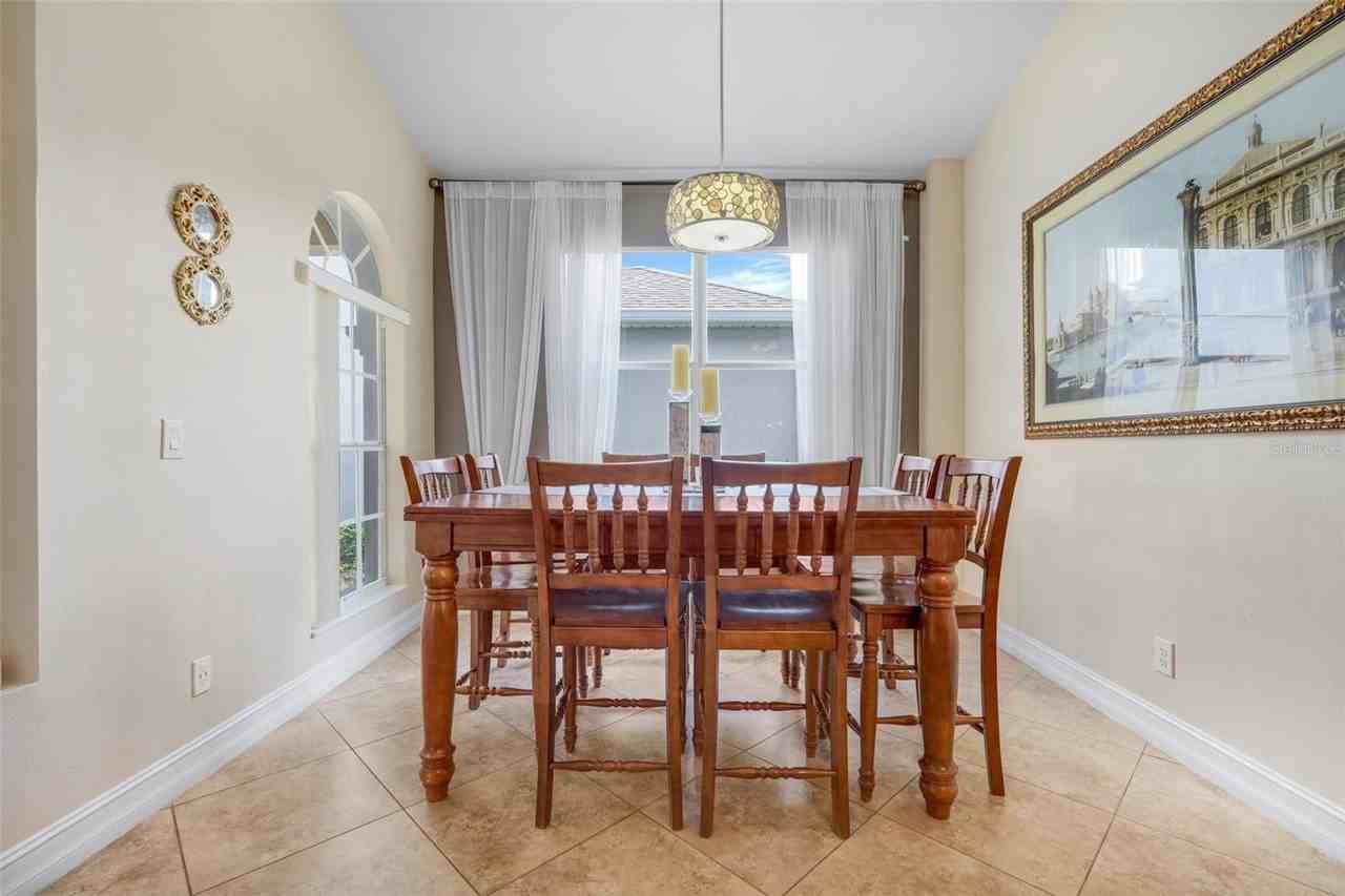 216 Montara Dr - Photo 5 of 34