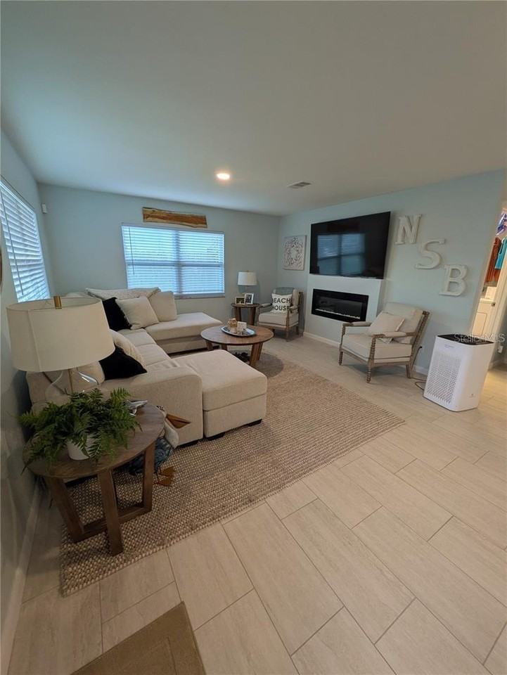 830 E 18th Ave - Photo 3 of 7