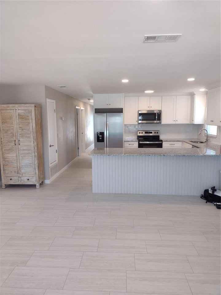 830 E 18th Ave - Photo 4 of 7