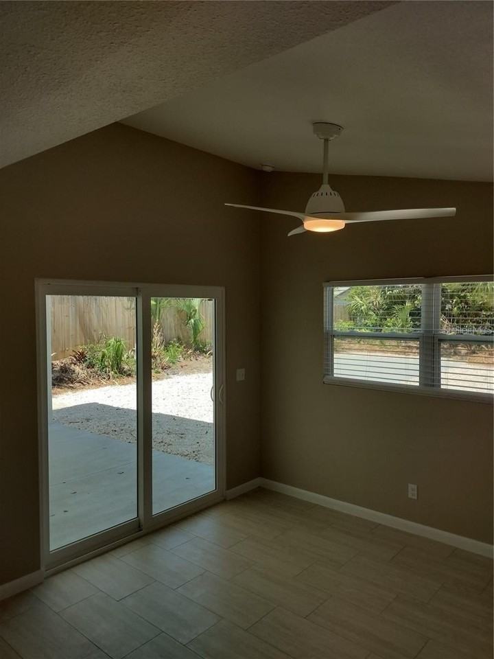 830 E 18th Ave - Photo 6 of 7