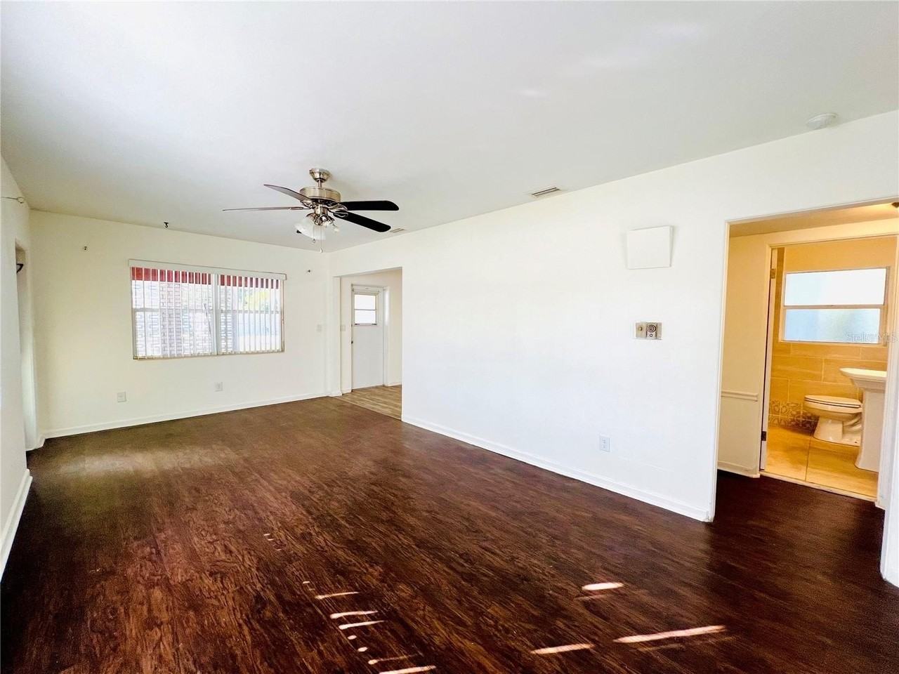 501 Avenue G Se #A - Photo 6 of 19
