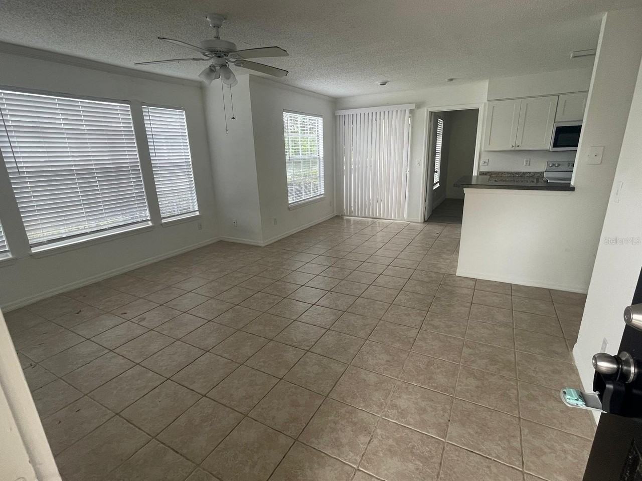 1069 S Hiawassee Rd #1322 - Photo 4 of 34