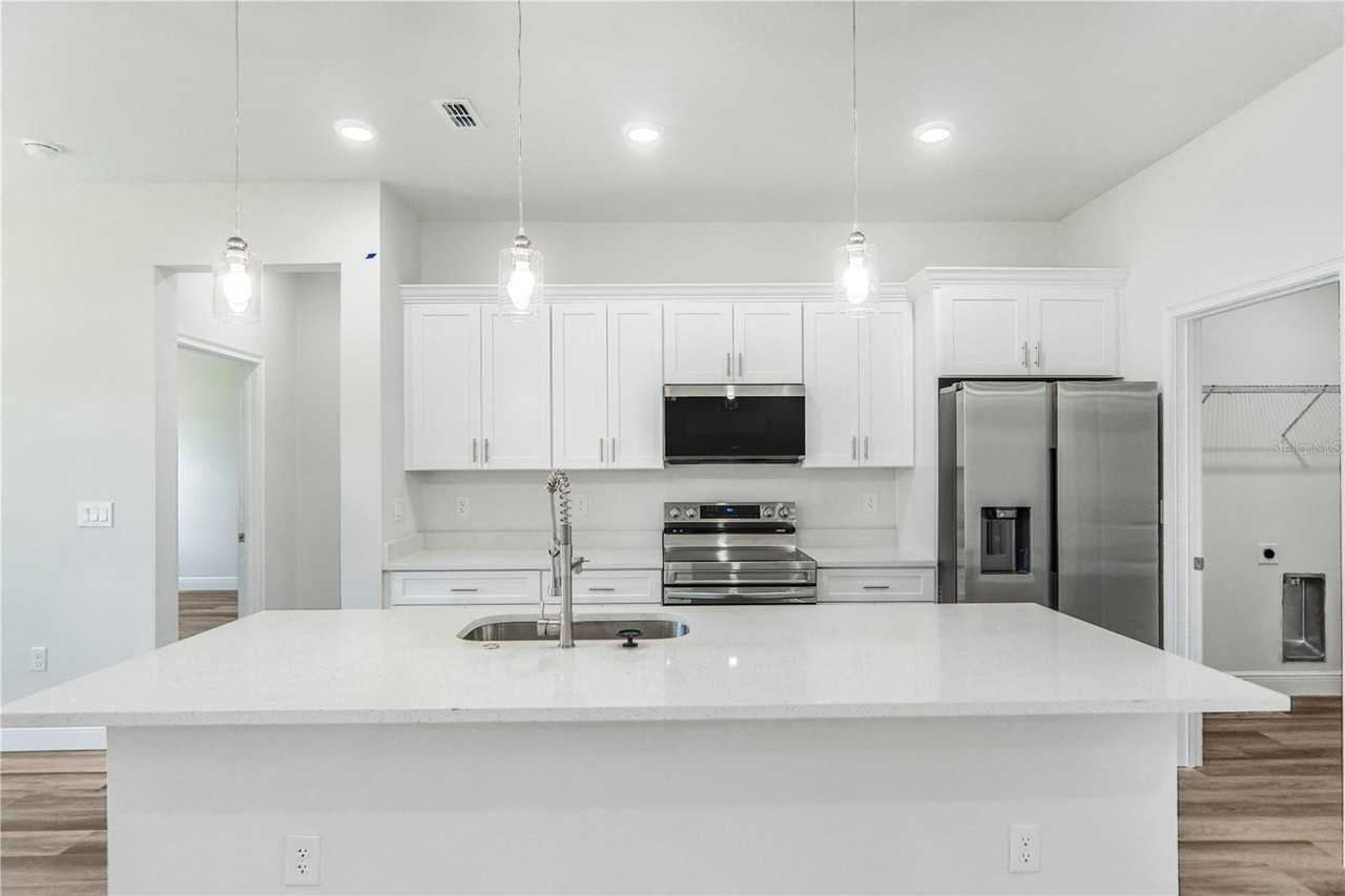3908 Sw 171st Ln - Photo 6 of 37