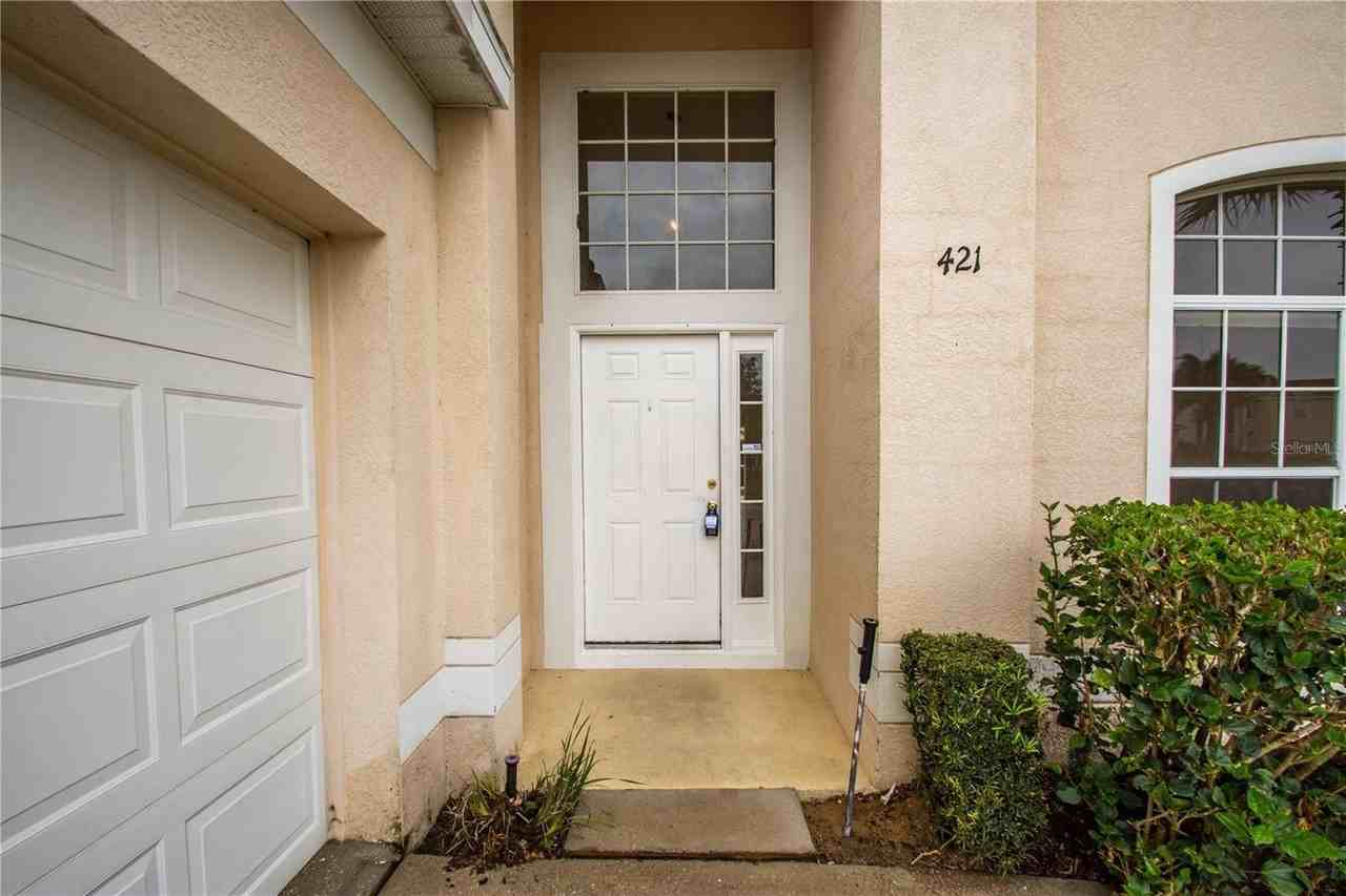 421 Lockbreeze Dr - Photo 2 of 32
